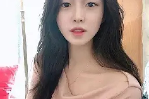 一天3大瓜！带着女儿偷腥、偷税漏税、滞留迪拜件件荒唐可笑