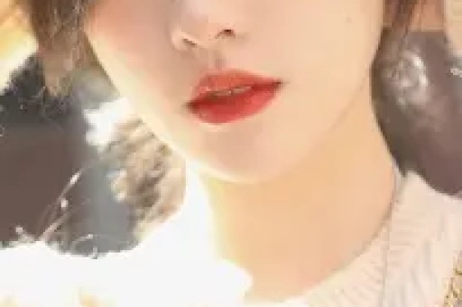 成龙跟儿子罕见同框43岁房祖名被曝生病戴帽子掩盖病情